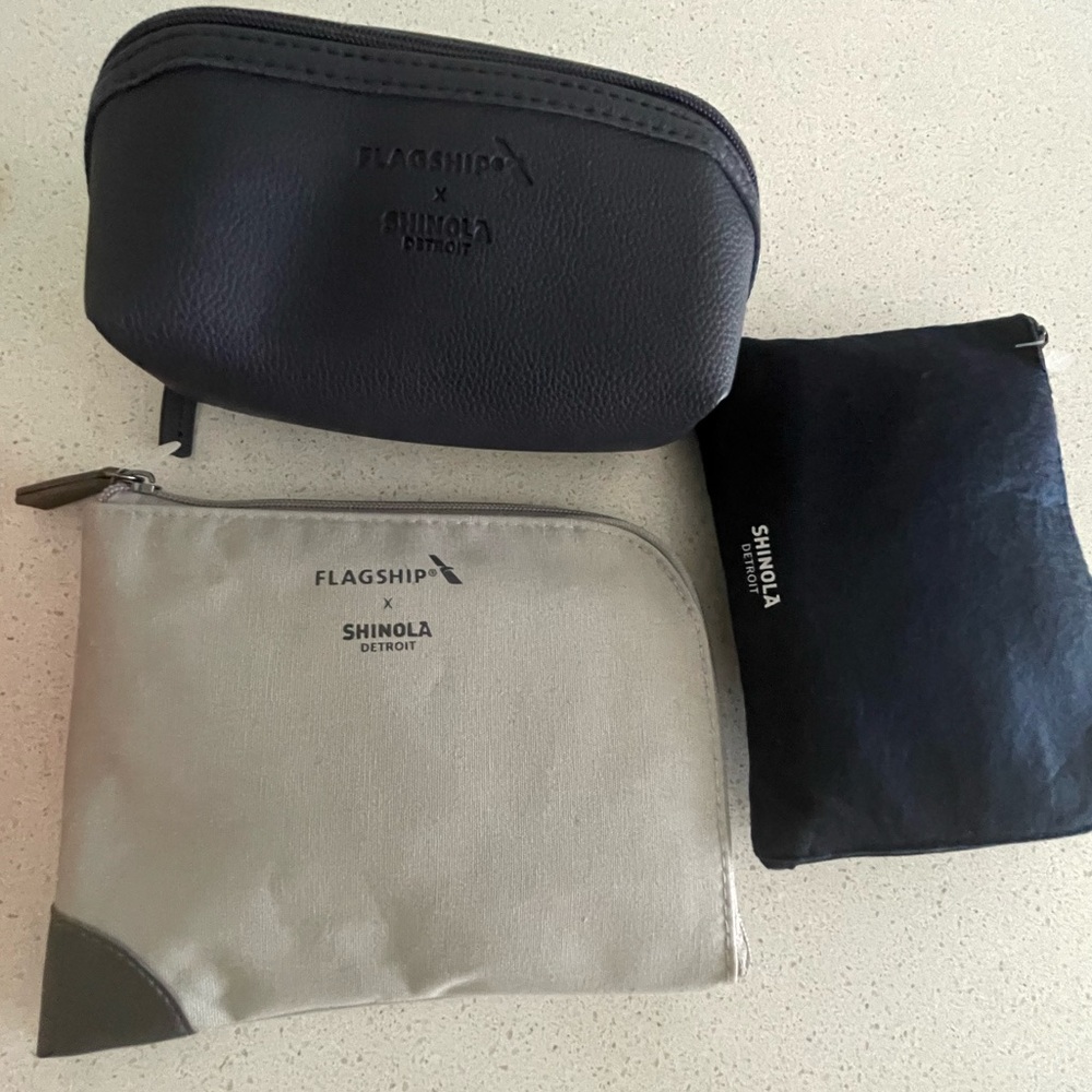 3 SHINOLA x American Airlines Navy & Gray Travel Organizer